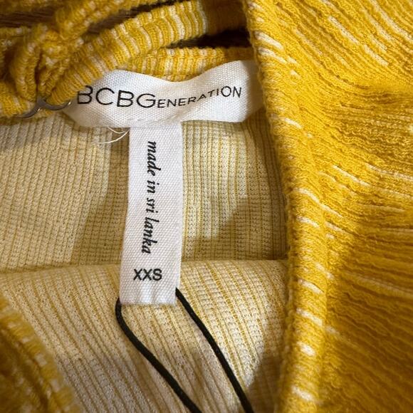 BCBGeneration Abstract Stripe
Bodycon Dress NWT SUNBURST YELLOW XXS BODYCON - Picture 8 of 9